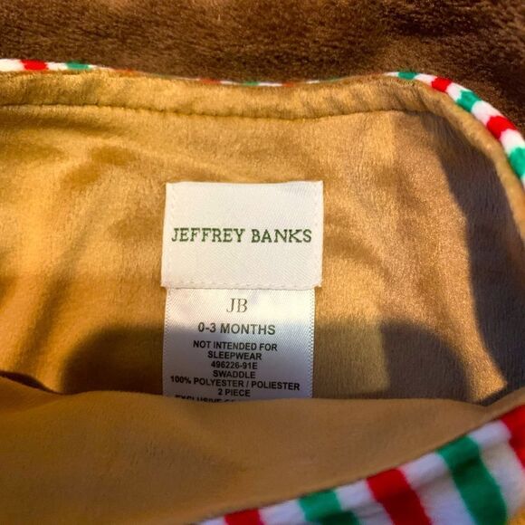 𝅺❤️💚🎄ADORABLE Newborn Christmas Swaddle💚❤️🎅🏼Brand New-Boxed set - Picture 4 of 4